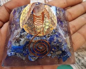 Grossiste et fabricant de Feng Shui Orgone Pyramides Cristaux d'agate et de pierres précieuses de mascotte pour la protection des champs électromagnétiques - Product Image 3