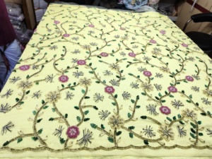 Robe de bal en rayonne brodée, imprimé floral, style de fête, avec col à nœud, tissu perlé à la main, respirant et élégant - Product Image 5