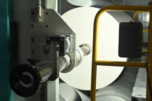 Vente en gros de rouleaux de papier transfert <span class=keywords><strong>thermique</strong></span> géant à séchage rapide 31g Film de <span class=keywords><strong>sublimation</strong></span> à haute <span class=keywords><strong>impression</strong></span> pour l'<span class=keywords><strong>impression</strong></span> textile - Product Image 2