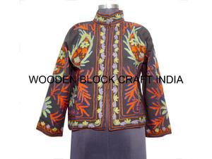 Chaqueta Bordada Suzani de Tela de Pato Hecha a Mano para Mujer, Abrigo Corto Acolchado de Algodón para Invierno, Diseño para Fiestas - Product Image 3