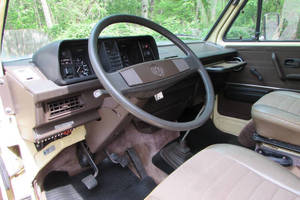 Volkswagen Vanagon L d'occasion de 1982, conduite à gauche, origine américaine - Product Image 2