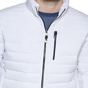 แจ็คเก็ตพัฟเฟอร์แบบเรียบง่ายสำหรับฤดูหนาว ขายส่ง ผู้ชาย ปี 2025 แฟชั่นล่าสุด สไตล์ลำลอง ทรงเข้ารูป สีตามสั่ง - Product Image 2