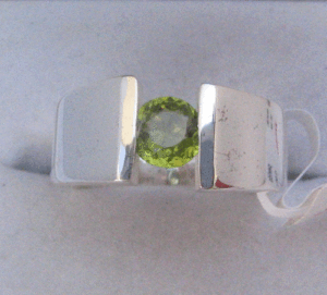 Anillo de Peridoto Natural para Mujer Shah Gems en Plata de Ley 925 con Baño de Oro Rosa y Rodio, Corte Ovalado, Regalo Perfecto para Chicas - Product Image 1