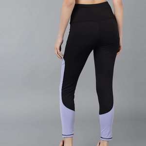 Leggings de yoga pour femmes à prix ajustable, anti-rides, qualité supérieure, légers, entièrement personnalisés, hautement respirants, en élasthanne/nylon - Product Image 4