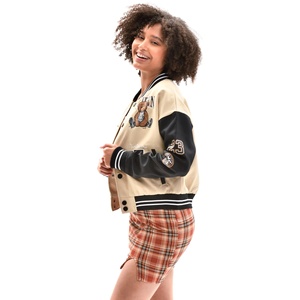 Vestes universitaires d'hiver de haute qualité, logo personnalisé, vestes universitaires de baseball pour femmes, design personnalisé, vestes universitaires tendance - Product Image 6