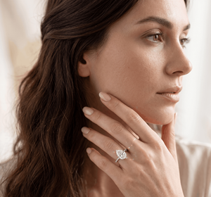 Bague de fiançailles solitaire taille poire céleste avec halo pavé pour femme, style romantique et minimaliste, diamants de laboratoire - Product Image 6