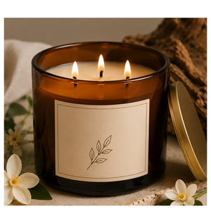 Vela Premium de Tres Mechas con Fragancia de Amarula y Neroli y Acabado de Cera Suave para Ambiente en el Hogar y Decoración de Mesa - Product Image 1