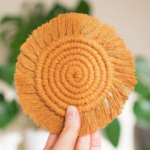 Posavasos de macramé Boho Chic, intrincado Diseño Artesanal de Isar International Llp para decoración moderna del hogar - Product Image 2