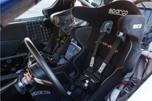 LISTO PARA CONDUCIR - USADO, VOLANTE A LA IZQUIERDA |   CONDUCCIÓN DERECHA |   Auto de Carreras NASCAR TOYOTA CAMRY 2014 - Product Image 4