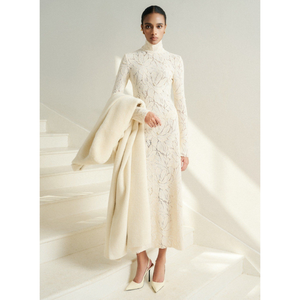 Robes élégantes à la mode STELLA EMB ROBE MIDI EN DENTELLE Manches longues Emballage personnalisé Vêtements de luxe pour femmes Marque de luxe - Product Image 5