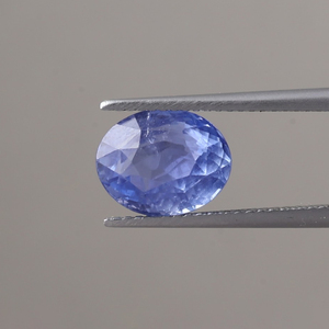 Gema Suelta de Zafiro Creado en Laboratorio al por Mayor |   Corte Ovalado de 10.5x8mm |   Zafiro Pulido de 5.03 Quilates con Certificado IGI, Joyería Fina - Product Image 1