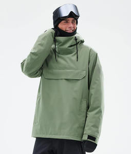 Veste de ski imperméable Softshell personnalisée Veste d'hiver de snowboard extérieure pour hommes avec capuche et poches Fabricant OEM de vêtements de ski 2025 - Product Image 1