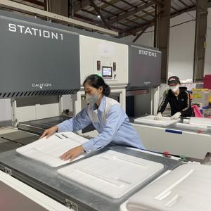 Insert en mousse EPE professionnel pour la protection des boîtes cadeaux, fourniture du Vietnam - Product Image 5