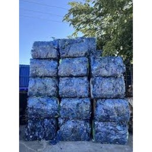 Bouteilles d'eau en polycarbonate recyclées pour le recyclage industriel - Product Image 3