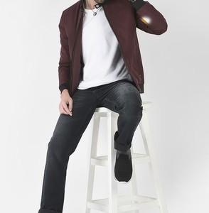 2025 Logo personnalisé veste universitaire pour hommes Style solide plaine Letterman tenue décontracté pour la saison d'automne Service OEM disponible - Product Image 6