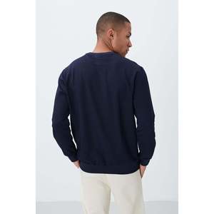 Sweat-shirt basique pour homme en coton indigo, texture douce, coupe standard - 88363 - Indigo - Product Image 5