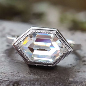 Bague de fiançailles de mariage classique pour femme Sparkle Shiny Hexagon Rose Cut 925 Sterling Silver Lab Grown Diamond IGI Certified - Product Image 3