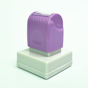Ventas calientes Durable 28*33mm Rectangular Flash Sello Nombre Sello <span class=keywords><strong>de</strong></span> <span class=keywords><strong>goma</strong></span> - Product Image 2