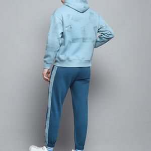 Conjunto de Jogger de gimnasio de algodón para hombre, traje deportivo personalizado con Sudadera con capucha y pantalones de chándal, pantalones cortos de diseñador para un uso activo cómodo - Product Image 4