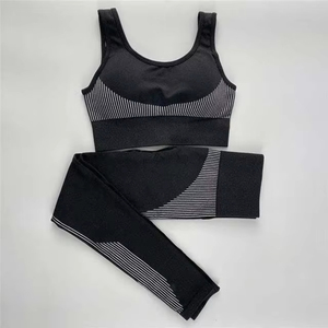 Ensemble de sport pour femmes, soutien-gorge de sport personnalisé, legging, ensemble de fitness pour femmes, dernier design, deux pièces, couleur unie, ensembles de yoga pour femmes - Product Image 3