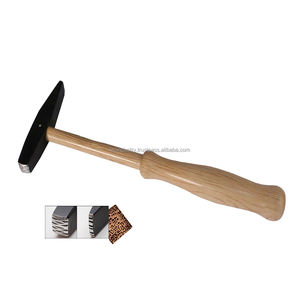 Marteau à texture de 280 grammes avec hachure croisée et petit œil de taureau pour la fabrication de bijoux et le travail du métal - Product Image 3