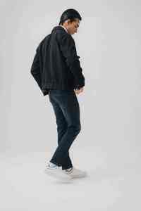 Chaqueta vaquera de moda al por mayor para hombre chaqueta vaquera de algodón transpirable color sólido calidad superior nuevo diseño - Product Image 2