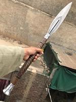 Hache-tarière tactique MDM forgée à la main, lame en acier à haute teneur en carbone, manche en bois de rose, prête au combat, lance médiévale, qualité industrielle 4