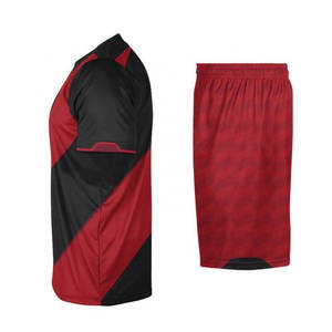 Wholesale Best Selling OEM Service Custom Logo Men Soccer Uniforms Professional Price Sports Wear for Sale - Product Image 4