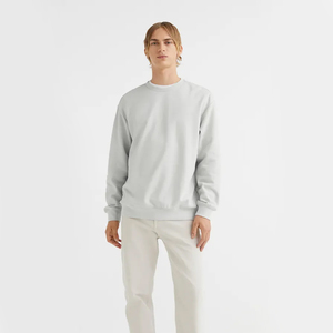 Sweat-shirt en molleton gris pour homme personnalisé 300 GSM, col rond chaud, arrivée hivernale, vente en gros, manches régulières, sweat-shirt surdimensionné - Product Image 2