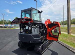 รถขุดขนาดเล็กคูโบต้า รุ่น KX040-5 |   รถขุดขนาด 4 ตัน พร้อมใบมีดไฮดรอลิกแบบปรับมุมได้ 6-in-1 |   รถขุดดีเซลแบบตีนตะขาบระดับที่ 4 - Product Image 6