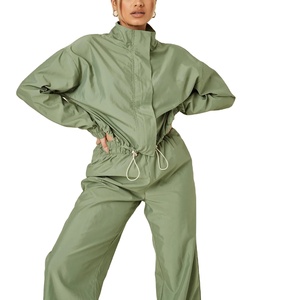 Vente en gros, logo personnalisé, coupe-vent à capuche et fermeture éclair pour femmes, survêtement décontracté imprimé pour printemps et automne 2025 - Product Image 2