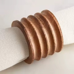 Porte-serviettes en bois tendance, design carré moderne et luxueux pour les mariages, les restaurants, la cuisine - Product Image 3