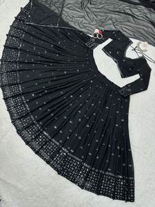 Style Bollywood Femme Noir Sequin Brodé Lehenga Choli avec Dupatta Faux Georgette Semi Cousu Taille 42 pour l'hiver - Product Image 5