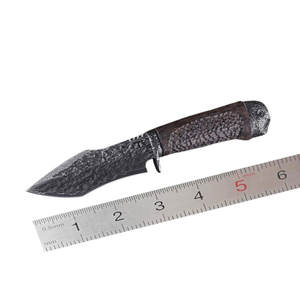 Cuchillo de Supervivencia de Acero de Damasco Hecho a Mano de Calidad, Cuchillo de Caza y Campismo para Actividades al Aire Libre, Exclusivo Cuchillo de Supervivencia de Acero de Damasco - Product Image 1