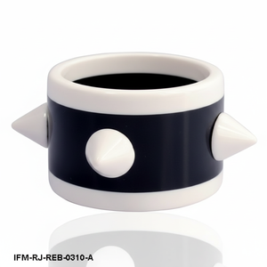 Brazalete de Resina Negra y Blanca con Púas, Estilo Punk Rock, Joyería para Mujer - Product Image 3