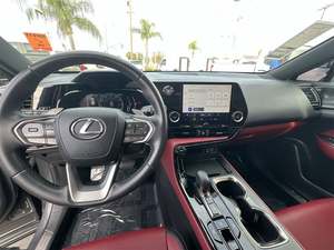 LEXUS NX 250 SUV 2024 USADO, PROFITABLE, BAJO KILOMETRAJE, TRACCIÓN DELANTERA - Product Image 2