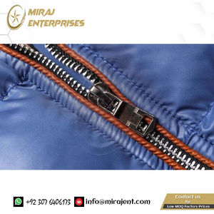 Parkas informales para hombre, abrigos gruesos térmicos brillantes, proveedor al por mayor, ropa de marca ajustada, chaquetas de invierno con capucha para hombre - Product Image 5