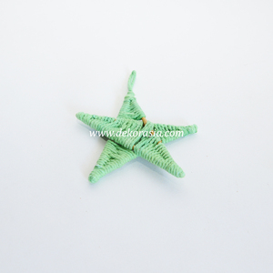 Adornos Navideños de Estrellas Tejidas a Mano, Decoración Colgante Tradicional de Cuerda de Algodón Verde - Product Image 6