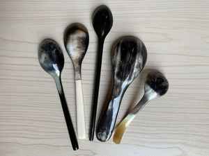 Venta caliente cuchara de cuerno de buey cubiertos de utensilios de cocina personalizados para fiestas para helado y postre cuchara de cuerno de búfalo a la venta - Product Image 4