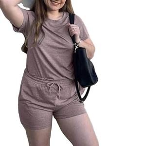 Ensemble décontracté pour femmes, t-shirt court et short, imprimé lettres tendance, doux, pour la maison, collection 2026, vente chaude - Product Image 1