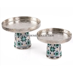 Grand plateau de service ovale en cuivre avec texture lisse et attrait antique idéal pour les services de thé traditionnels et les arrangements de dîner élégants - Product Image 2