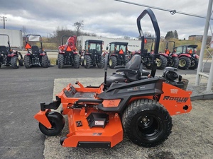 Cortadora de Césped Comercial e Industrial de Giro Cero Bad Boy Rogue 2025 de 72 Pulgadas, Motor de Gasolina de 4 Tiempos y 125cc con Caja Recolectora de Césped de 300L - Product Image 3