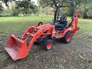 Mini-tracteur Kubota BX23S 4x4 à moteur diesel pour usage agricole avec chargeur arrière, pompe, moteur, boîte de vitesses et haute efficacité - Product Image 1