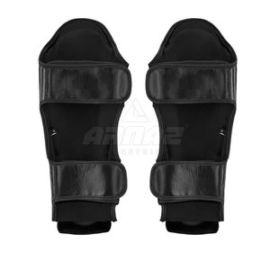 Espinillera de Primera Calidad con Ajuste Seguro, Acabado Liso e Interior Acolchado - Product Image 2