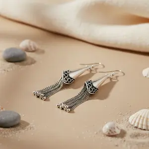 Pendentif en argent 925 et cuivre tendance pour femmes avec un pendentif en forme de cœur orné de diamants et de perles, cadeau idéal pour les fêtes religieuses - Product Image 1