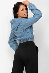 Best Selling Premium Custom Logo Blue Cropped Denim Jacket With Hood & Zip Fastening Designed For Women For All Seasons Comfort - Product Image 3