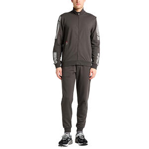 Veste de football d'hiver pour hommes personnalisée survêtement de football en molleton chaud vêtements de sport d'entraînement écologiques uniformes football imprimé - Product Image 2