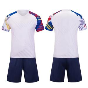 Vêtements de basket-ball pour hommes imprimés sur mesure uniformes de football respirants pour adultes enfants vêtements d'entraînement de football à manches courtes Plus - Product Image 6