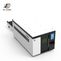 Système de découpe laser à fibre fermé économique 3000W 6000W 3015 avec double table de travail pour le métal, prenant en charge les formats AI et PLT