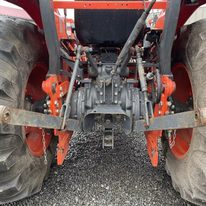 รถแทรกเตอร์ขับเคลื่อน4ล้อ Kubota L4701D รถแทรกเตอร์เครื่องยนต์ดีเซล20hp-120hp พาวเวอร์สำหรับฟาร์มและการเกษตร - Product Image 3